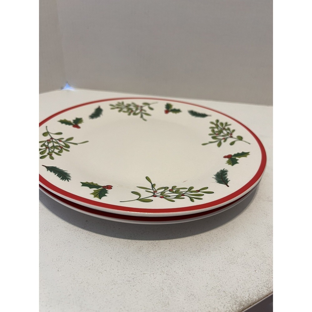 ROYAL NORFOLK 2 Plates 10 1/2"‎ Dinner Plates Christmas Holly Berries Set Of 2
